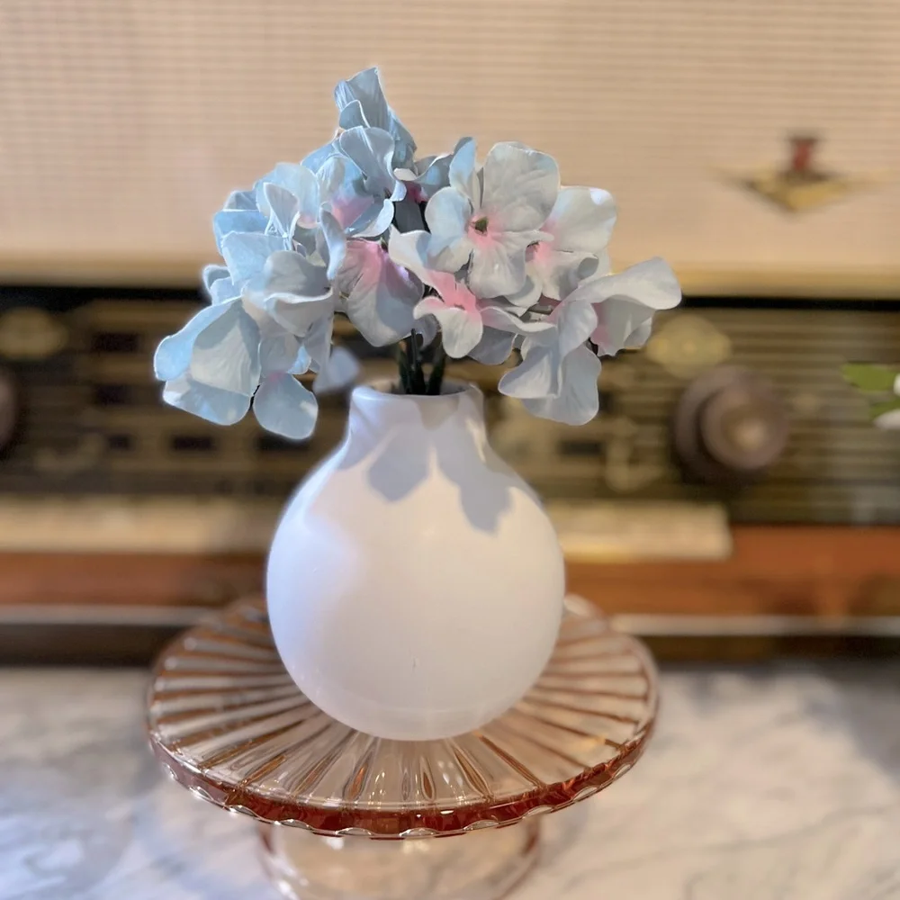 ✨NEW💐Target Bullseye Playground White Vase with Vintage Blue Faux Florals🌸